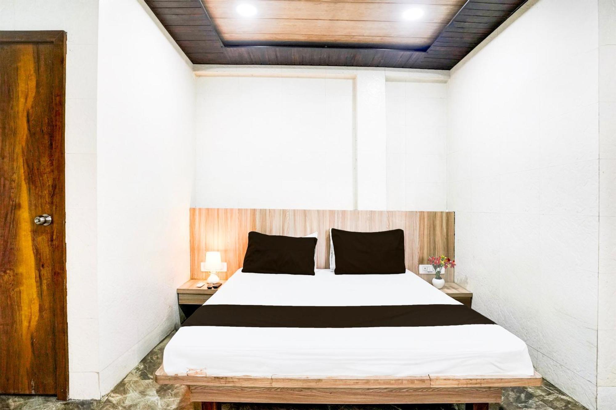 Hotel O Dombivali Formerly Pk Lodging Dombivli Bagian luar foto